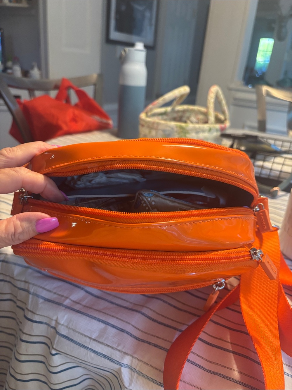 Glossy Orange Patent Crossbody Bag for Women - Picture 3 of 9